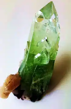 Apophyllite properties and benefits