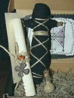 Wie man eine Voodoo-Puppe macht, um eine Person zu kontrollieren